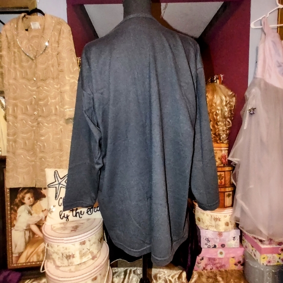 Karla Marie Mixed Medium Christmas Top One Size - Picture 5 of 5